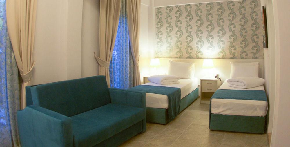 Blue Marin Hotel ビテツ エクステリア 写真