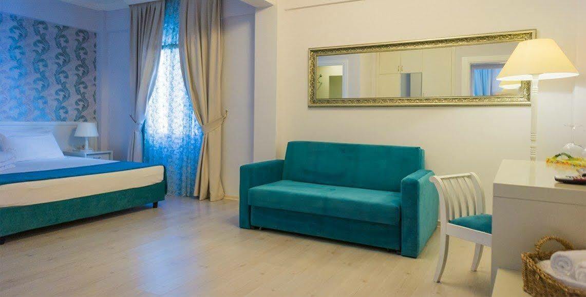Blue Marin Hotel ビテツ エクステリア 写真